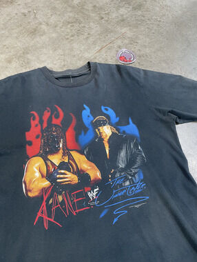Vintage Undertaker Kane WWF WWE thrashed faded Tee XL 22x30